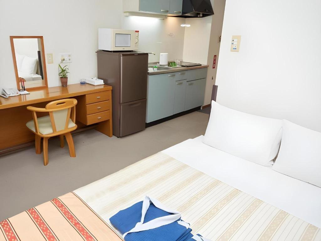 Hotel Peace Land Kume Naha Bagian luar foto